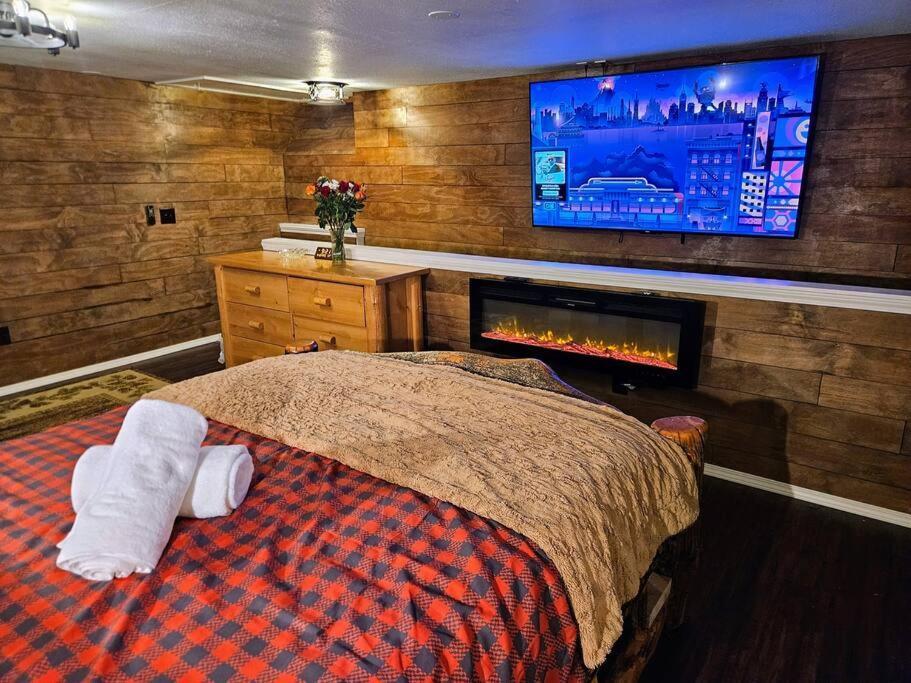 Private Cabin- Breakfast - Double Tub - 75In Tv - Sup - Washer Dryer - Bbq West Point 외부 사진
