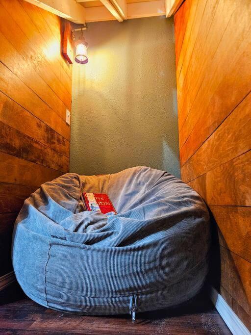 Private Cabin- Breakfast - Double Tub - 75In Tv - Sup - Washer Dryer - Bbq West Point 외부 사진
